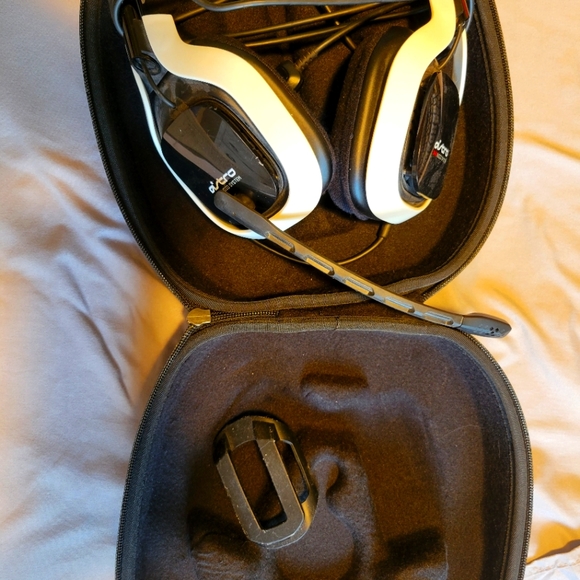 Astro gaming headset with mic